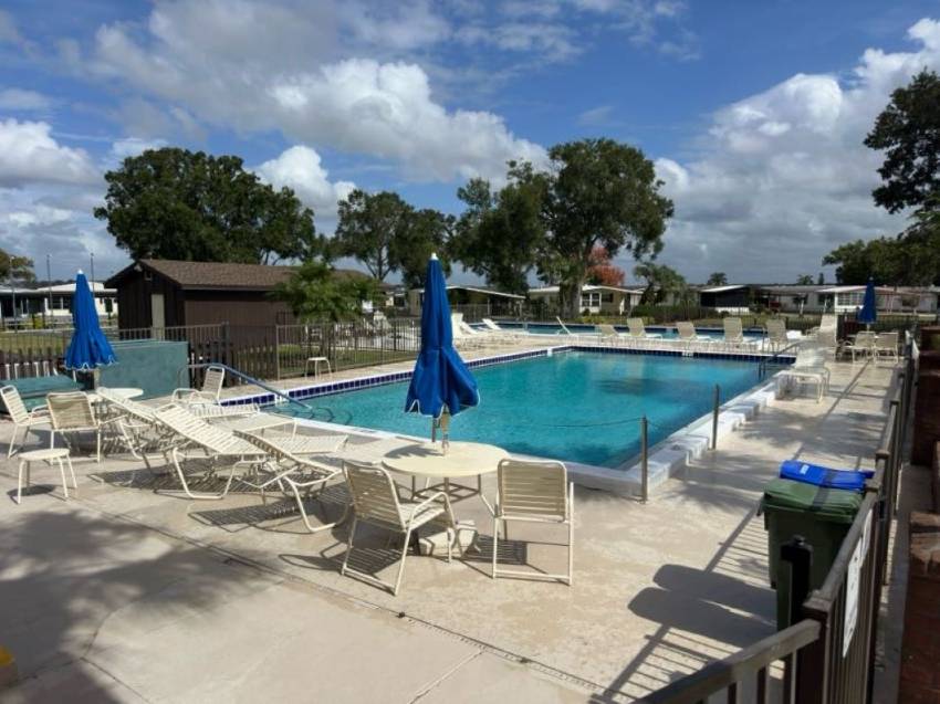 125 Rigi Slope Drive a Winter Haven, FL Mobile or Manufactured Home for Sale